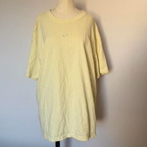 Nike Men's Soft Yellow Tee